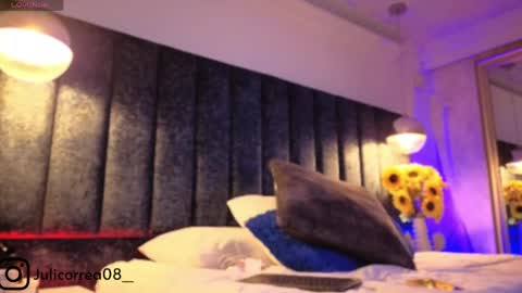 Juli  online show from 04/17/26, 11:35