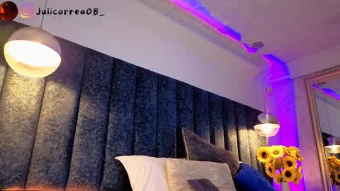 Snapshot of naylapot_ chatting on 05/17/26, 05:05 Juli online show from 05/17/26, 05:05