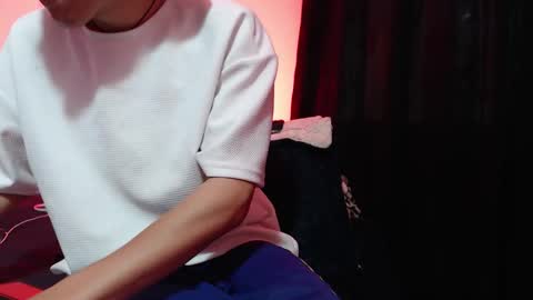 Im Nayton online show from 11/28/25, 11:35