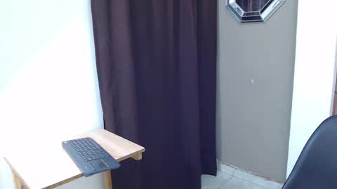 NAZPER online show from 04/12/26, 04:34