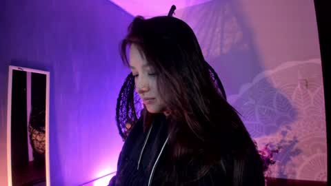 Nefertari online show from 12/29/24, 11:50