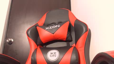 Laura   online show from 10/09/25, 08:29