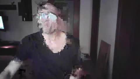 Sebastian online show from 01/03/25, 01:38