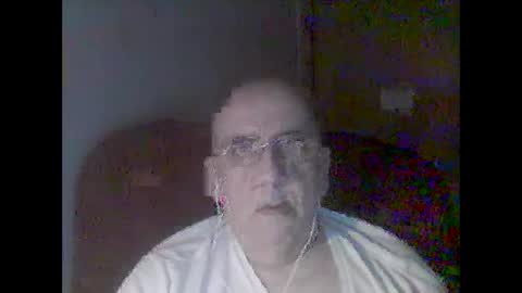 Snapshot of needlesslove chatting on 01/17/25, 03:12 Tom online show from 01/17/25, 03:12