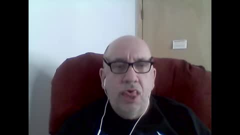 Snapshot of needlesslove chatting on 10/05/25, 07:56 Tom online show from 10/05/25, 07:56