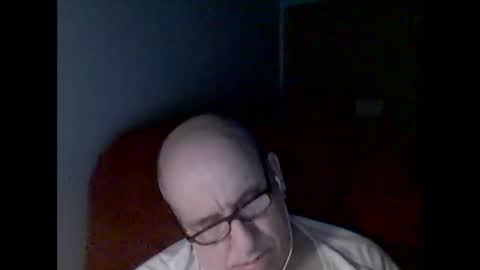 Snapshot of needlesslove chatting on 11/21/25, 01:37 Tom online show from 11/21/25, 01:37