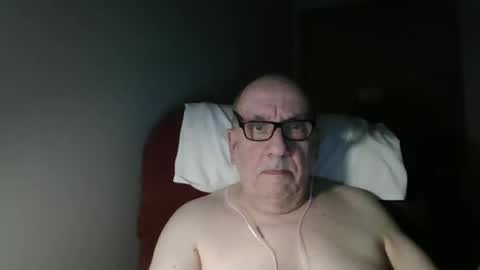 Snapshot of needlesslove chatting on 03/05/26, 02:07 Tom online show from 03/05/26, 02:07