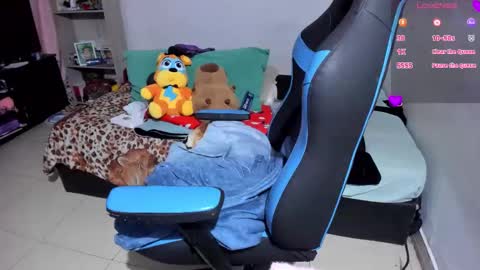 Geek Nicole    im Neeko UwU online show from 10/16/25, 05:47