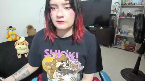 Geek Nicole    im Neeko UwU online show from 02/04/26, 12:22