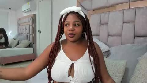 nefferetcharlotte online show from 01/12/26, 02:44