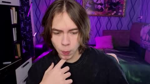 Snapshot of neganxxl chatting on 11/06/25, 05:30 Negan online show from 11/06/25, 05:30