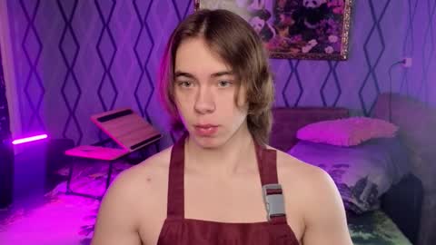 Snapshot of neganxxl chatting on 11/10/25, 05:06 Negan online show from 11/10/25, 05:06