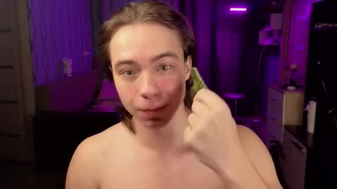 Snapshot of neganxxl chatting on 11/22/25, 04:00 Negan online show from 11/22/25, 04:00