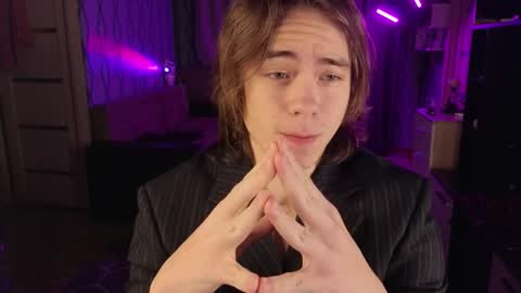 Snapshot of neganxxl chatting on 11/26/25, 03:18 Negan online show from 11/26/25, 03:18