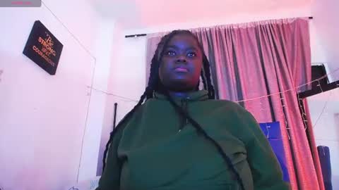 Snapshot of neighbor_ebony chatting on 06/22/26, 03:58 CHIKY online show from 06/22/26, 03:58