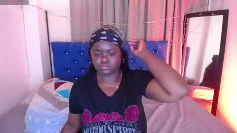 Snapshot of neighbor_ebony chatting on 07/06/26, 03:25 CHIKY online show from 07/06/26, 03:25