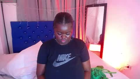 Snapshot of neighbor_ebony chatting on 07/11/26, 03:53 CHIKY online show from 07/11/26, 03:53