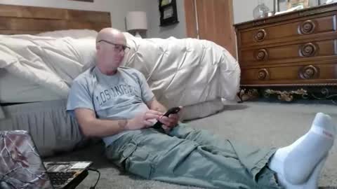 NEIGHBORGUY4U online show from 11/24/25, 01:33