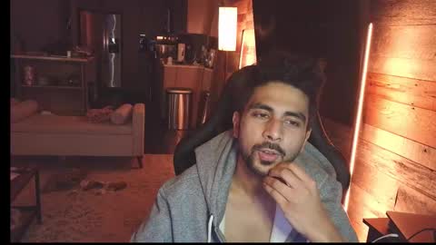 neil online show from 12/18/25, 05:35