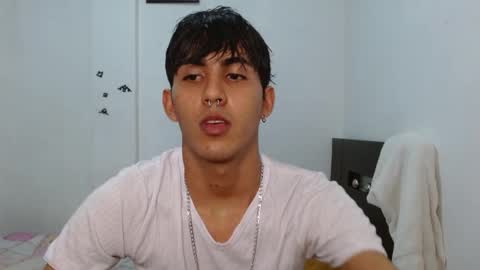 Snapshot of neithanzyn chatting on 12/17/24, 07:37 Neithanzyn online show from 12/17/24, 07:37