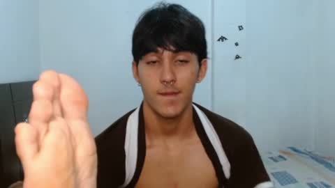 Snapshot of neithanzyn chatting on 01/14/25, 10:34 Neithanzyn online show from 01/14/25, 10:34