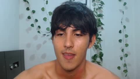 Snapshot of neithanzyn chatting on 02/01/25, 10:34 Neithanzyn online show from 02/01/25, 10:34