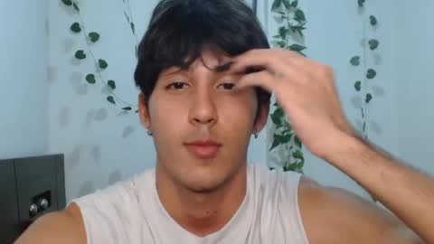 Snapshot of neithanzyn chatting on 02/04/25, 08:17 Neithanzyn online show from 02/04/25, 08:17