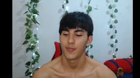 Snapshot of neithanzyn chatting on 03/08/25, 07:53 Neithanzyn online show from 03/08/25, 07:53