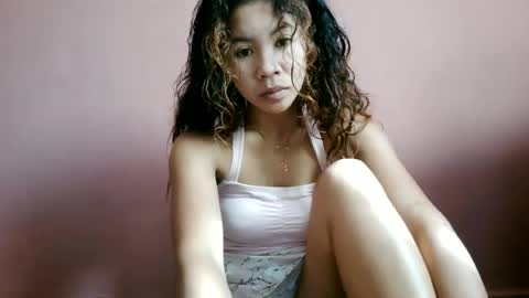 Snapshot of nekeah05 chatting on 06/19/26, 07:23 nekeah05 online show from 06/19/26, 07:23