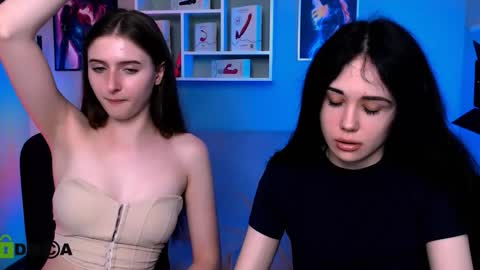 Meow online show from 09/14/25, 02:16