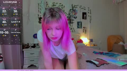 neko_kitsune online show from 12/16/24, 06:05