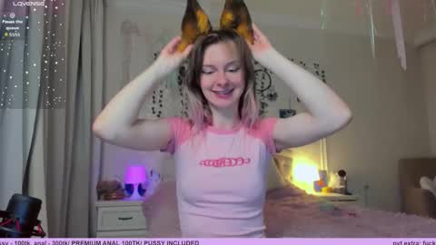 neko_kitsune online show from 12/16/25, 06:24