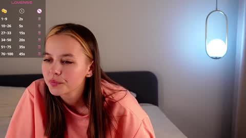 Snapshot of neldaaskins chatting on 12/16/24, 01:10 Lana online show from 12/16/24, 01:10