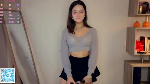 Vicky and Beatrice online show from 04/26/26, 07:11