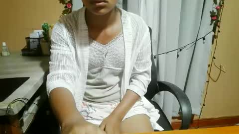 Snapshot of nelia_84 chatting on 05/25/26, 12:49 nelia_84 online show from 05/25/26, 12:49
