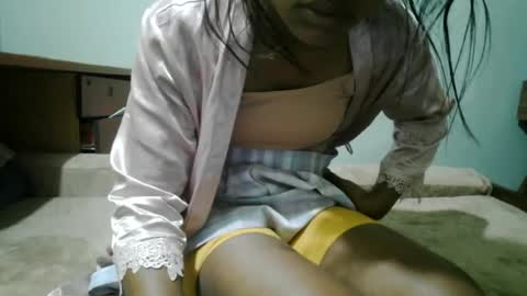 nelia_84 online show from 07/19/26, 04:05