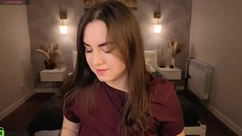 Snapshot of nelie_evans chatting on 06/05/26, 01:12 nelie_evans online show from 06/05/26, 01:12