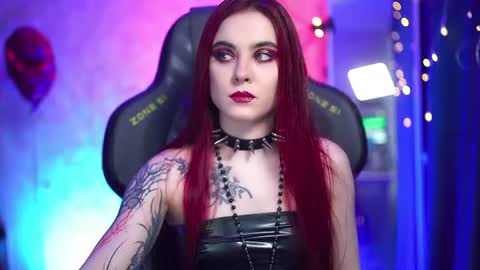 Snapshot of nelle_ chatting on 06/10/26, 08:35 online show from 06/10/26, 08:35