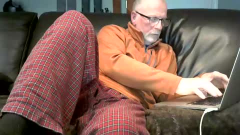 Jack online show from 12/22/24, 01:34