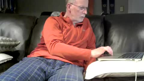 Snapshot of neman4u2c chatting on 04/27/26, 12:52 Jack online show from 04/27/26, 12:52
