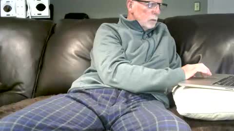 Snapshot of neman4u2c chatting on 05/14/26, 09:10 Jack online show from 05/14/26, 09:10