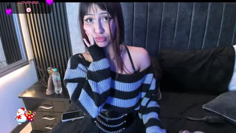 Snapshot of nemesis_castel chatting on 12/04/24, 01:47 Nemesis online show from 12/04/24, 01:47