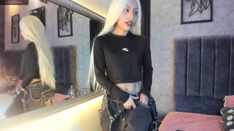 Snapshot of nemesis_castel chatting on 02/21/25, 08:05 Nemesis online show from 02/21/25, 08:05