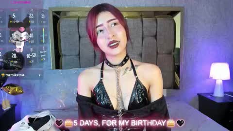 Snapshot of nemesis_castel chatting on 10/14/25, 09:48 Nemesis online show from 10/14/25, 09:48