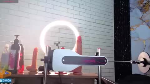 Salome Nena cupcake online show from 11/20/25, 11:10