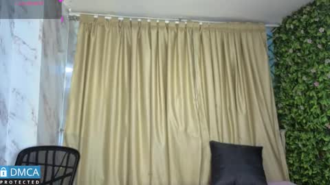 Salome Nena cupcake online show from 03/25/26, 11:05