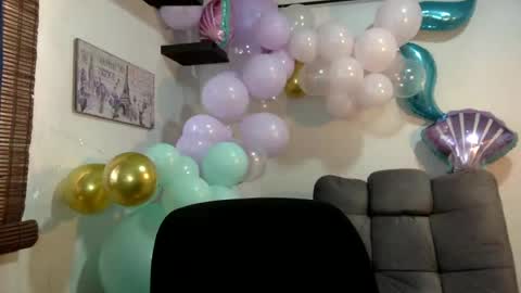 Snapshot of nena_lov chatting on 06/17/26, 05:14 Star online show from 06/17/26, 05:14
