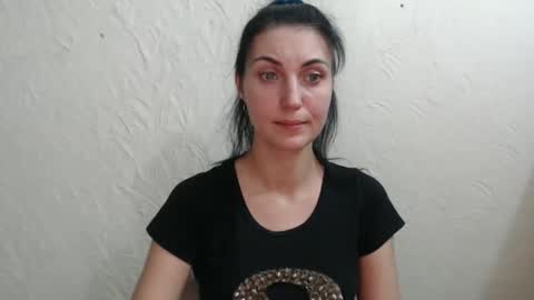 Nensy online show from 12/13/24, 07:21