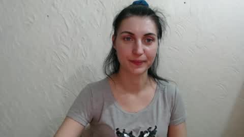 Nensy online show from 02/21/25, 11:10