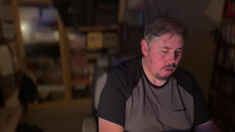 Snapshot of neofleet chatting on 10/31/25, 11:50 Alex online show from 10/31/25, 11:50